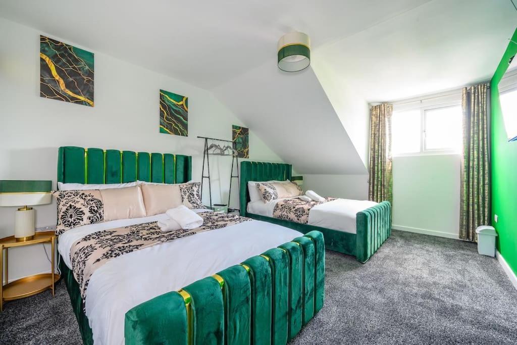 -3f421- For Your Relaxed, Cosy Stay, Free Parking Apartment Batley