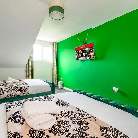 -3F421- For Your Relaxed, Cosy Stay, Free Parking Batley Exterior photo