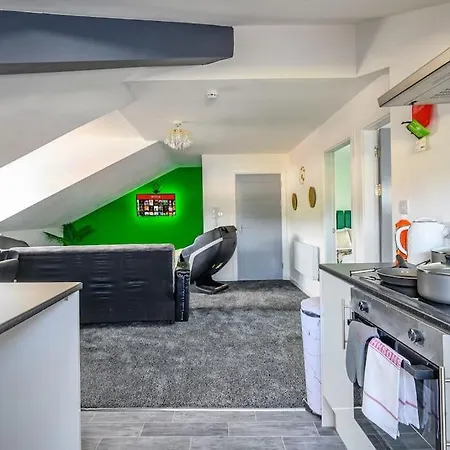 -3F421- For Your Relaxed, Cosy Stay, Free Parking Batley Exterior photo