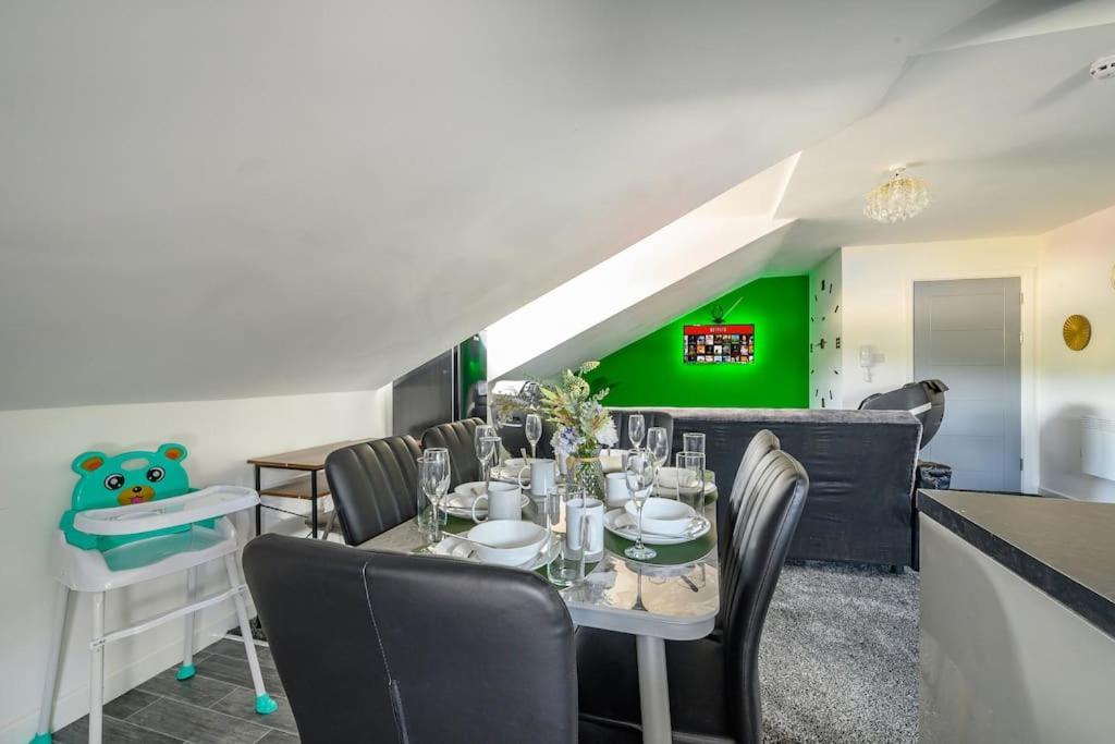 -3f421- For Your Relaxed, Cosy Stay, Free Parking Apartment
